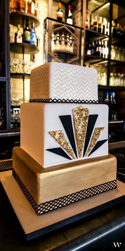 1920s Art Deco Wedding Cake