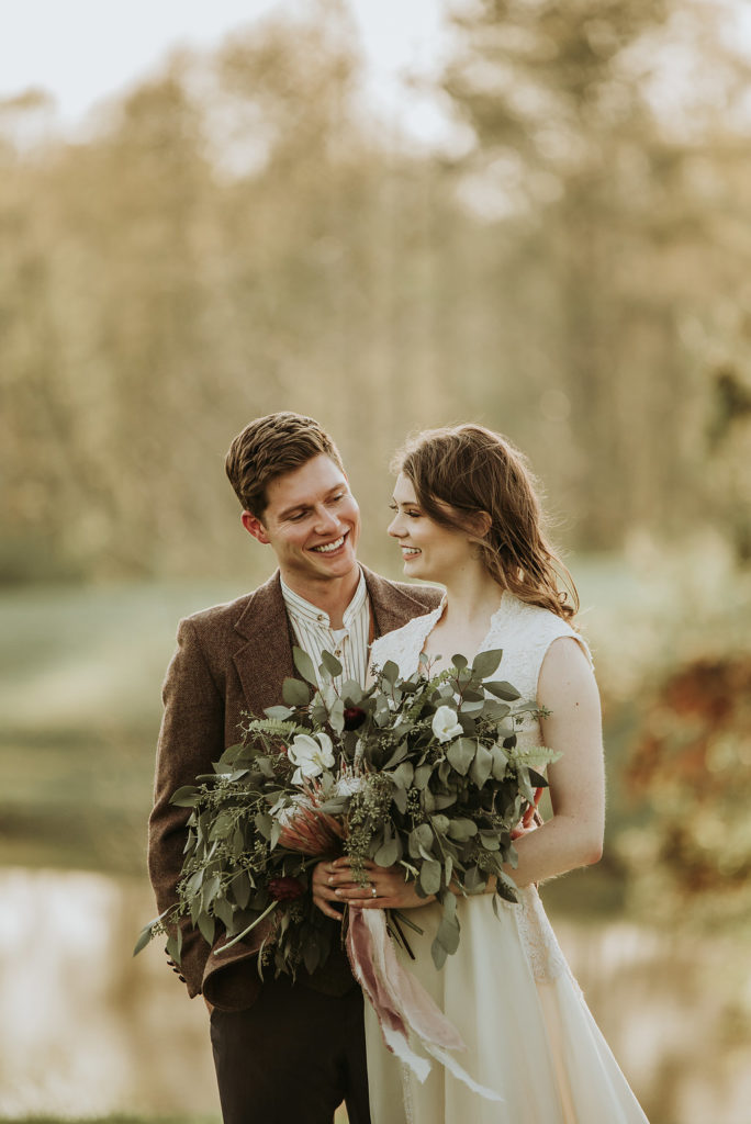 1920s Style Rustic Vintage Wedding