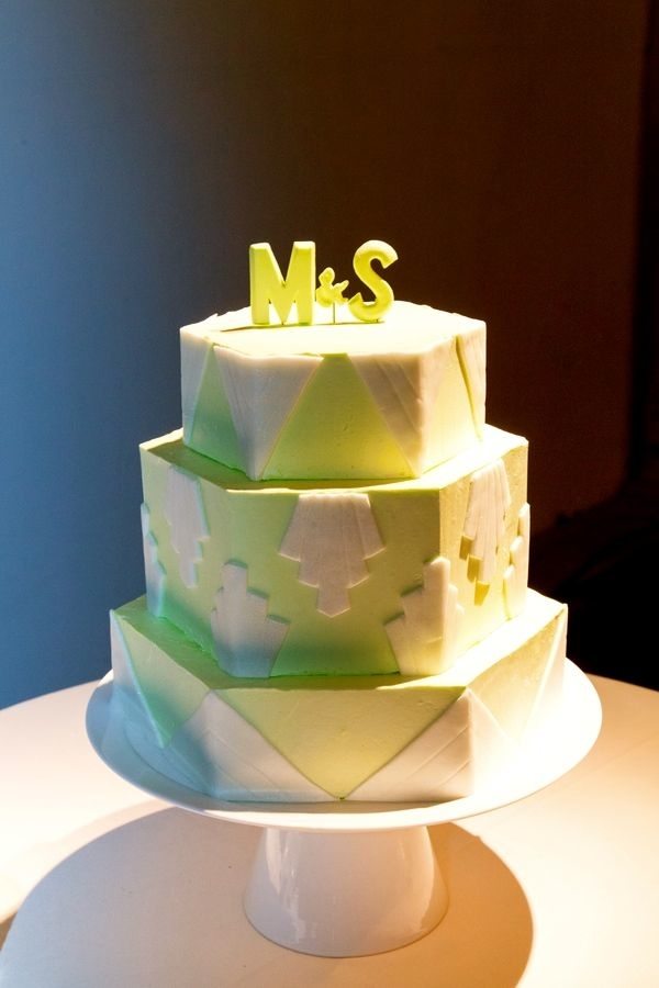 1920s Style Wedding Cake