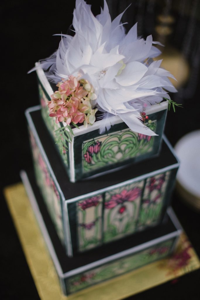 Art Nouveau Cake With Feathers