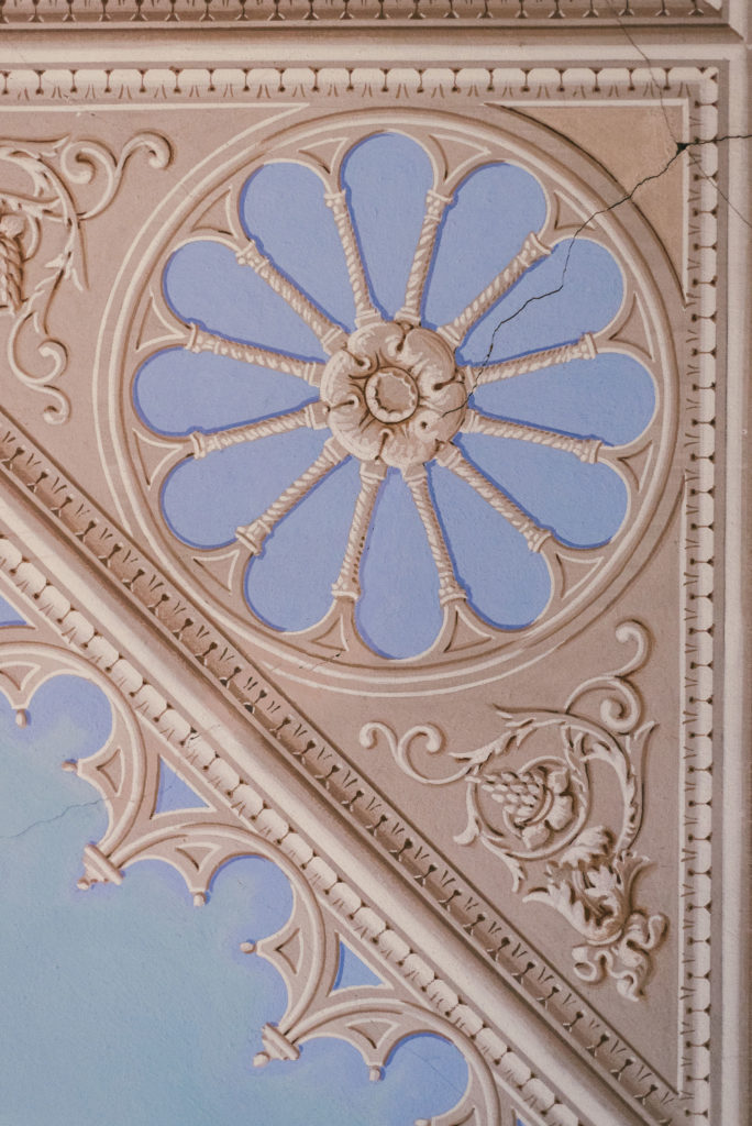 Art Nouveau Vintage Venue in Tuscany