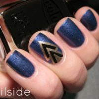 Blue Art Deco Nails