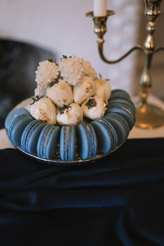 Blue Macarons Winter Wedding