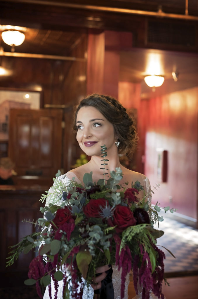 Bridal Bouquet | Vintage Winter Wedding