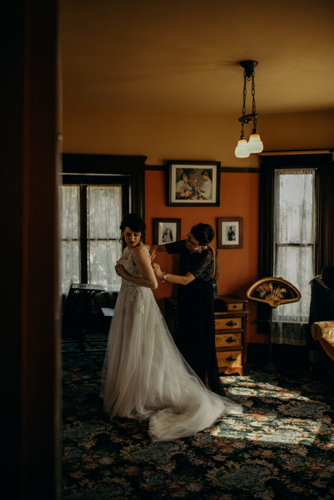 Bridal Prep | Vintage California Winter Wedding