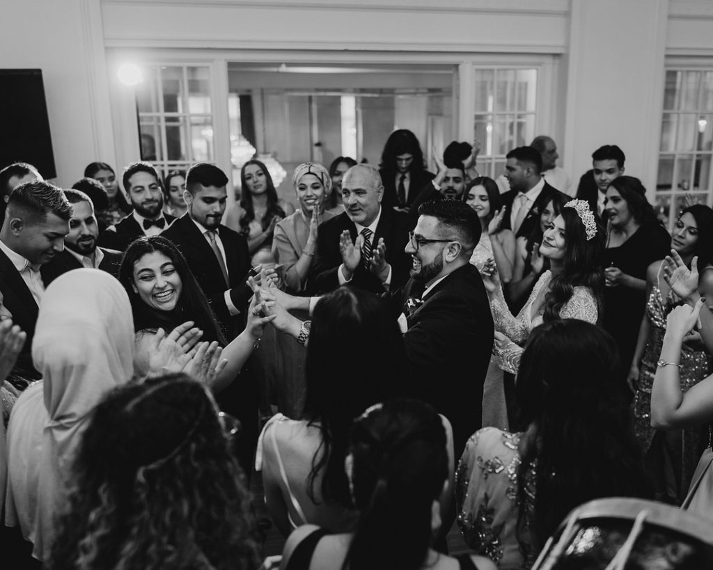 Dancing | Elegant Hotel Wedding