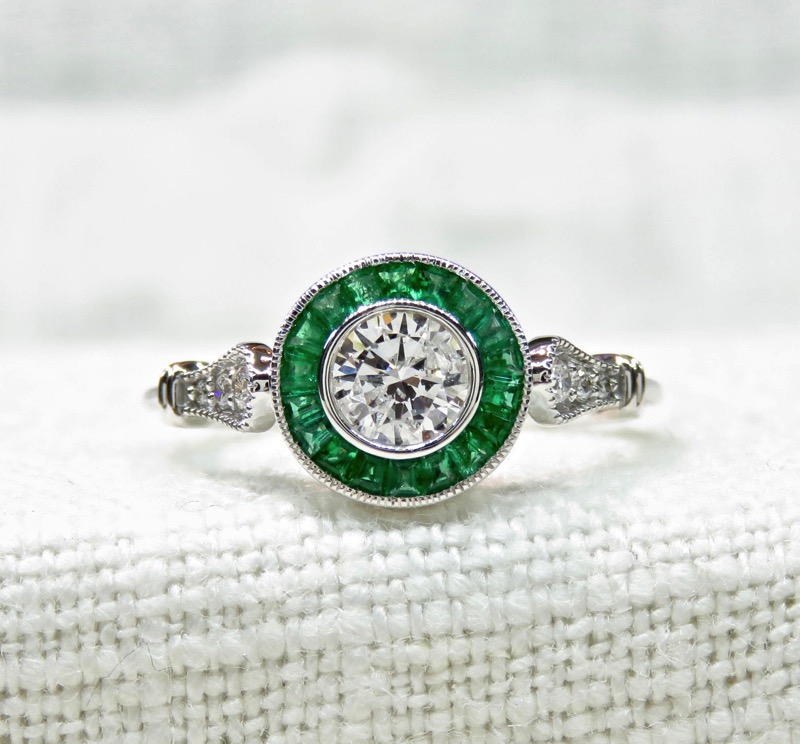 Emerald Art Deco Round Cut Ring