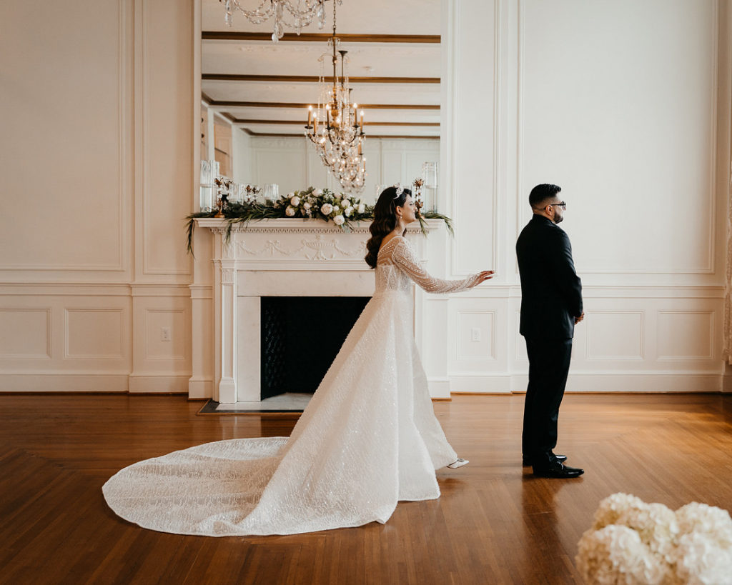 First Look 2 | Elegant Hotel Wedding