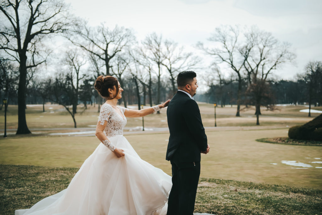 First Look | Elegant Vintage Country Club Wedding