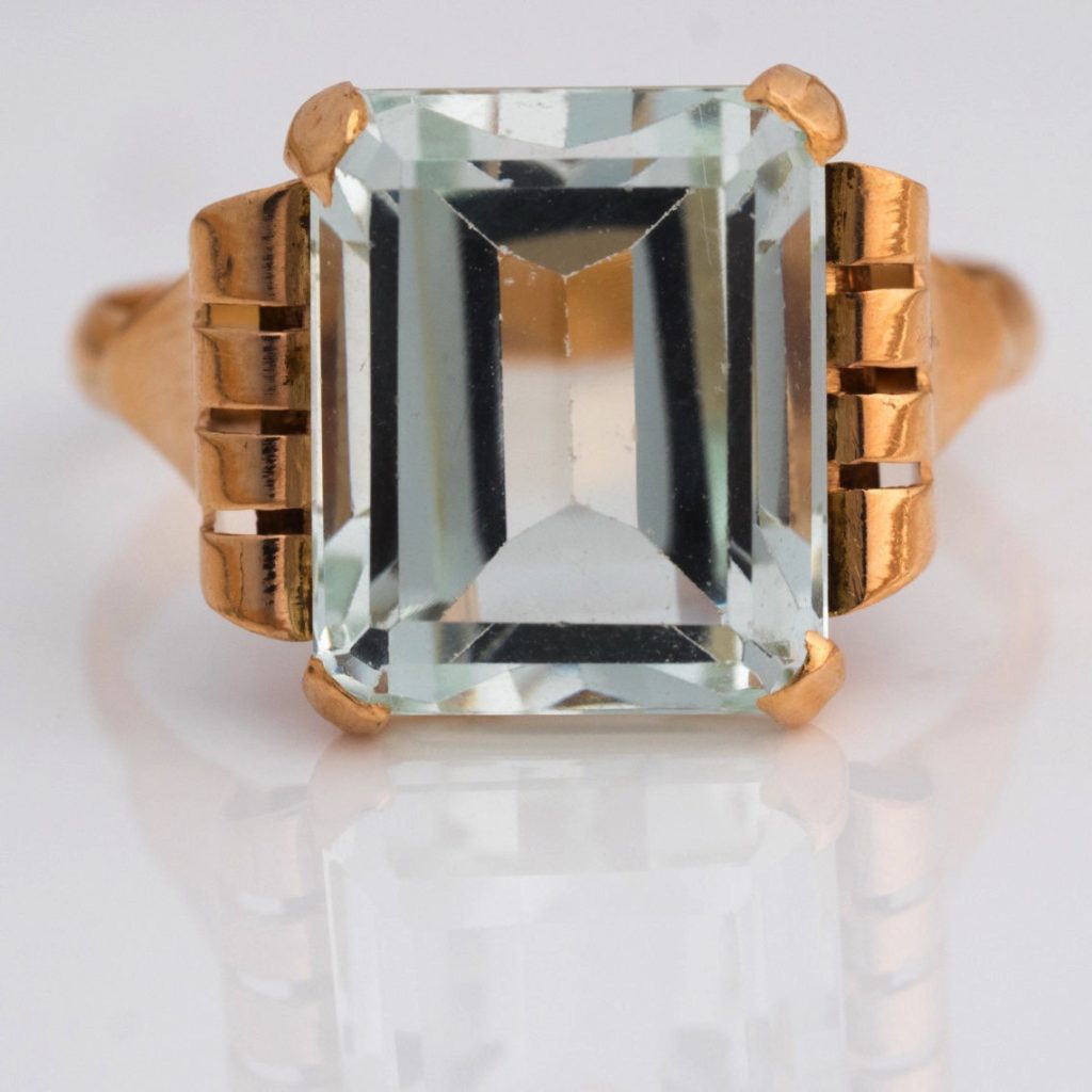 Gold Art Deco Aquamarine Ring