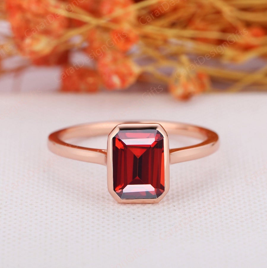 Minimalist Rose Gold Garnet Ring