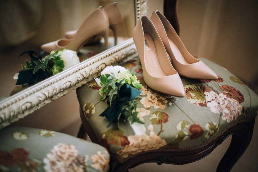 Nude Wedding Shoes | Italian Elopement