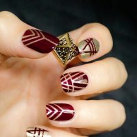 Red Art Deco Manicure