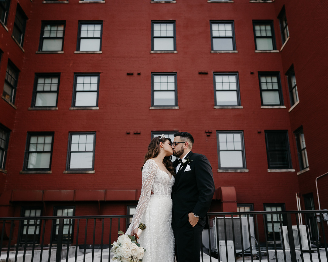 Red Brick Building | Elegant Hotel Wedding