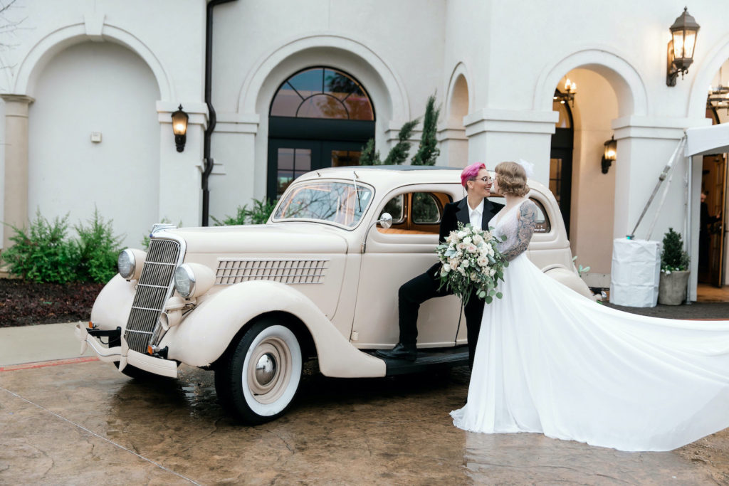 Roaring 20s Wedding Inspiration | Pink and gold LGBTQ Wedding