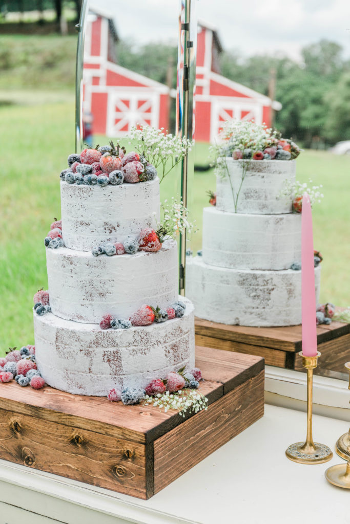 Rustic Vintage Barn Wedding Cake