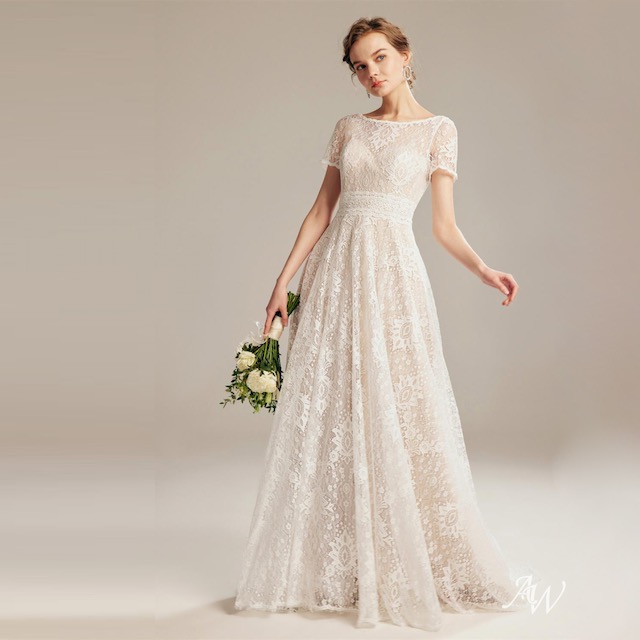 Short Sleeve Lace Wedding Gown | Calla