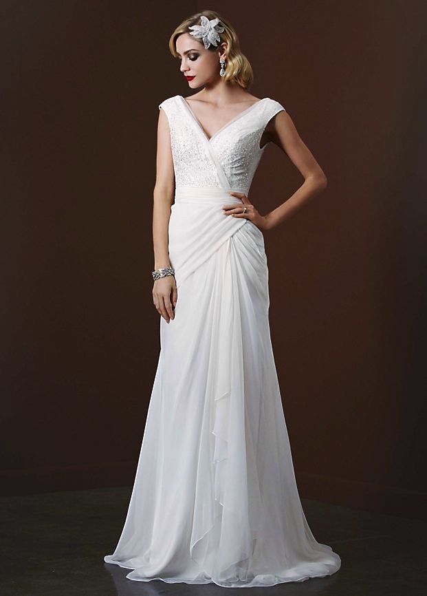 Vintage 1940s Style Wedding Gown