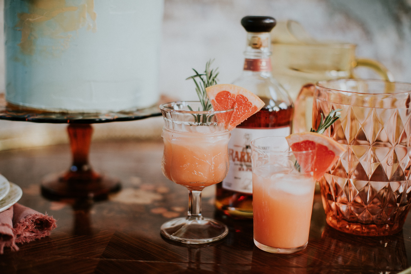 Vintage Autumn Wedding | Drinks + Decor