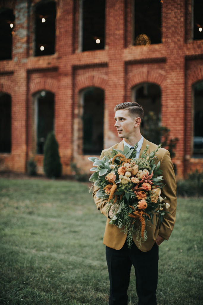 Vintage Autumn Wedding | Groom Industrial Wedding