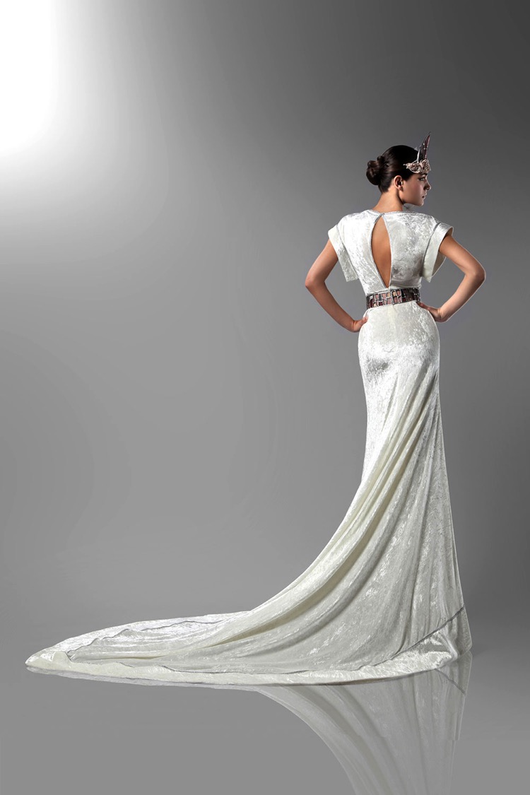Vintage Belted Wedding Gown | Isabel Zapardiez