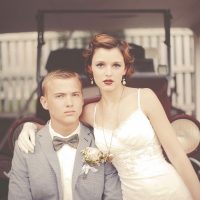 Vintage Car Bride + Groom