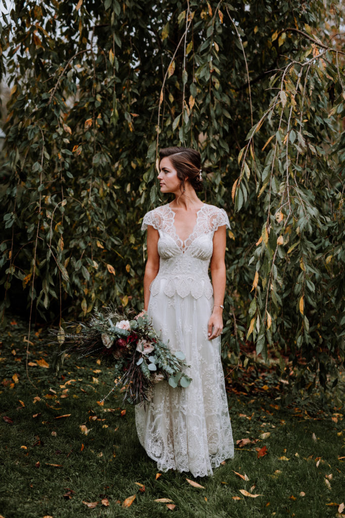 Vintage Style Wedding Gown | Autumn Wedding