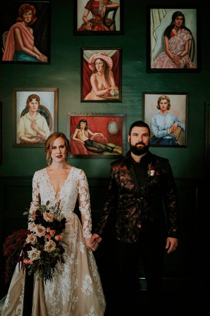 Vintage Venye | Moody Vintage Wedding