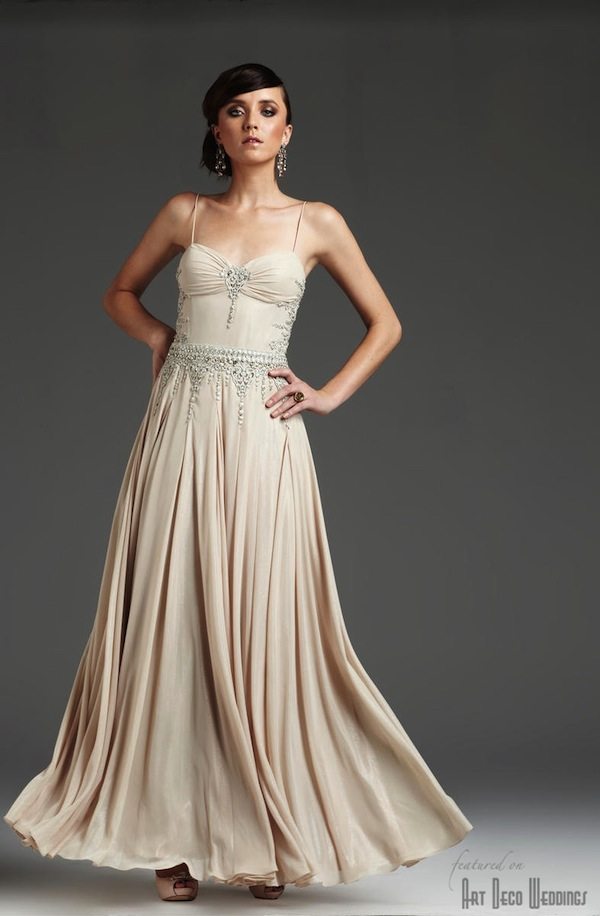 Vintage Style Wedding Gown VM943