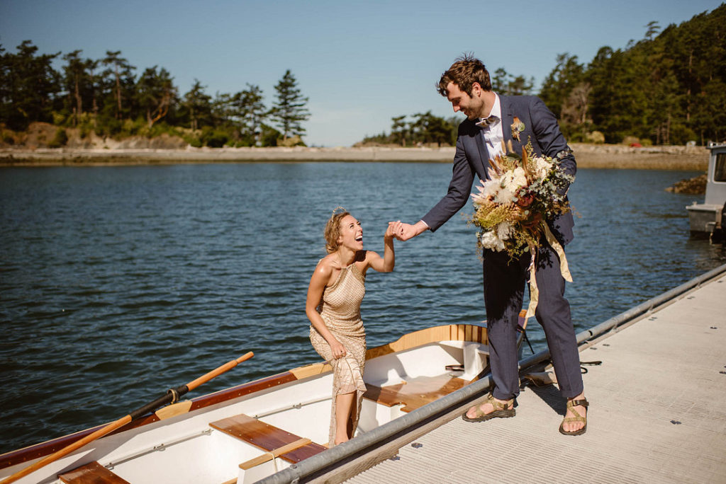 Wedding Boat | Vintage Outdoorsy Elopement