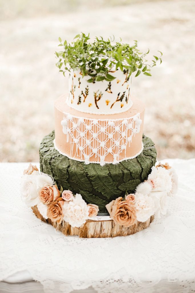 Wedding Cake | Rustic Autumn Texas Ranch Wedding